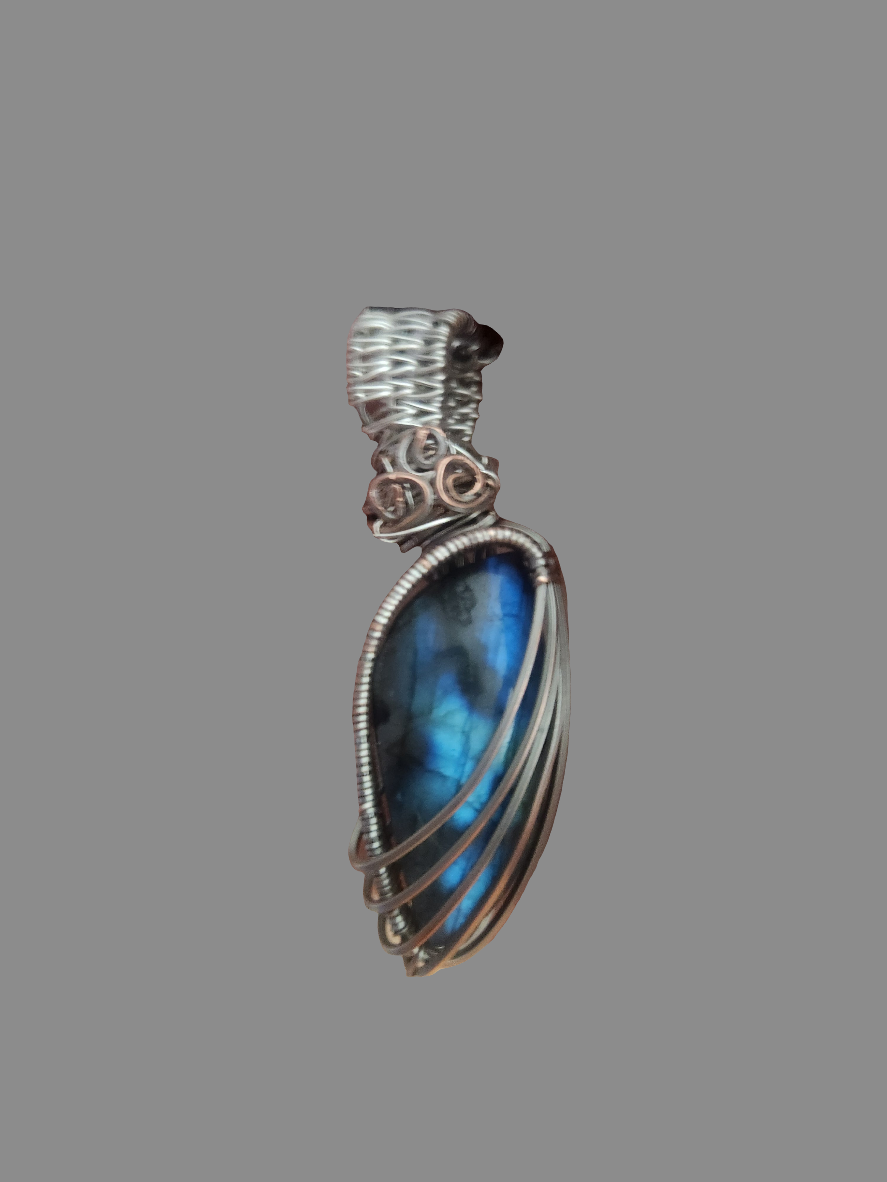 The Gyrestone Pendant